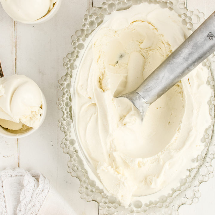 Creamy Lemon Gelato Perfect for a Hot Summer Day (Low Carb & Sugar-Free)
